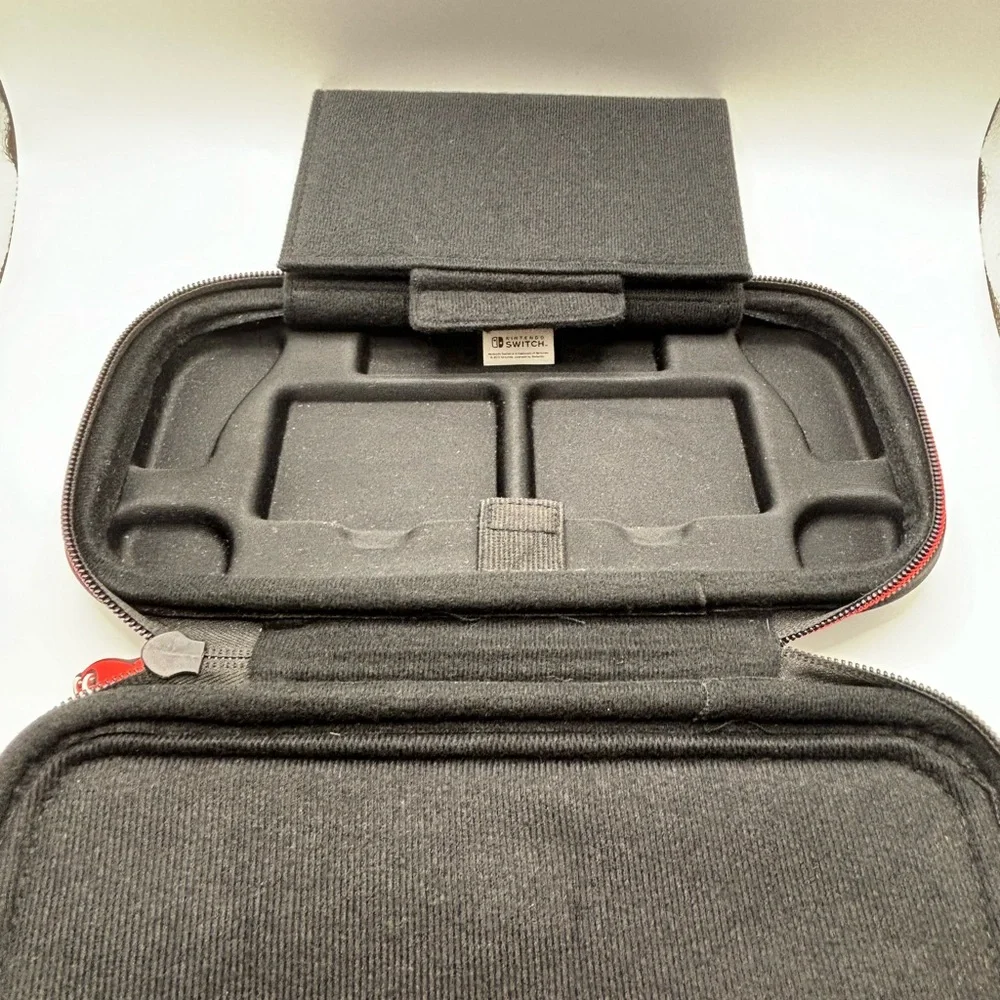 Nintendo Switch Carrying‎ Case Super Mario Odyssey Black